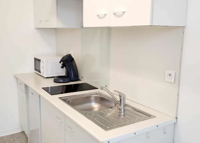 Appartement Ou Sdb Avec Exterieur Centre-ville *