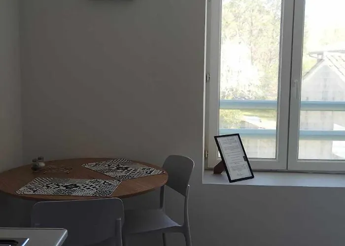 Διαμέρισμα Ou Sdb Avec Exterieur Centre-ville *